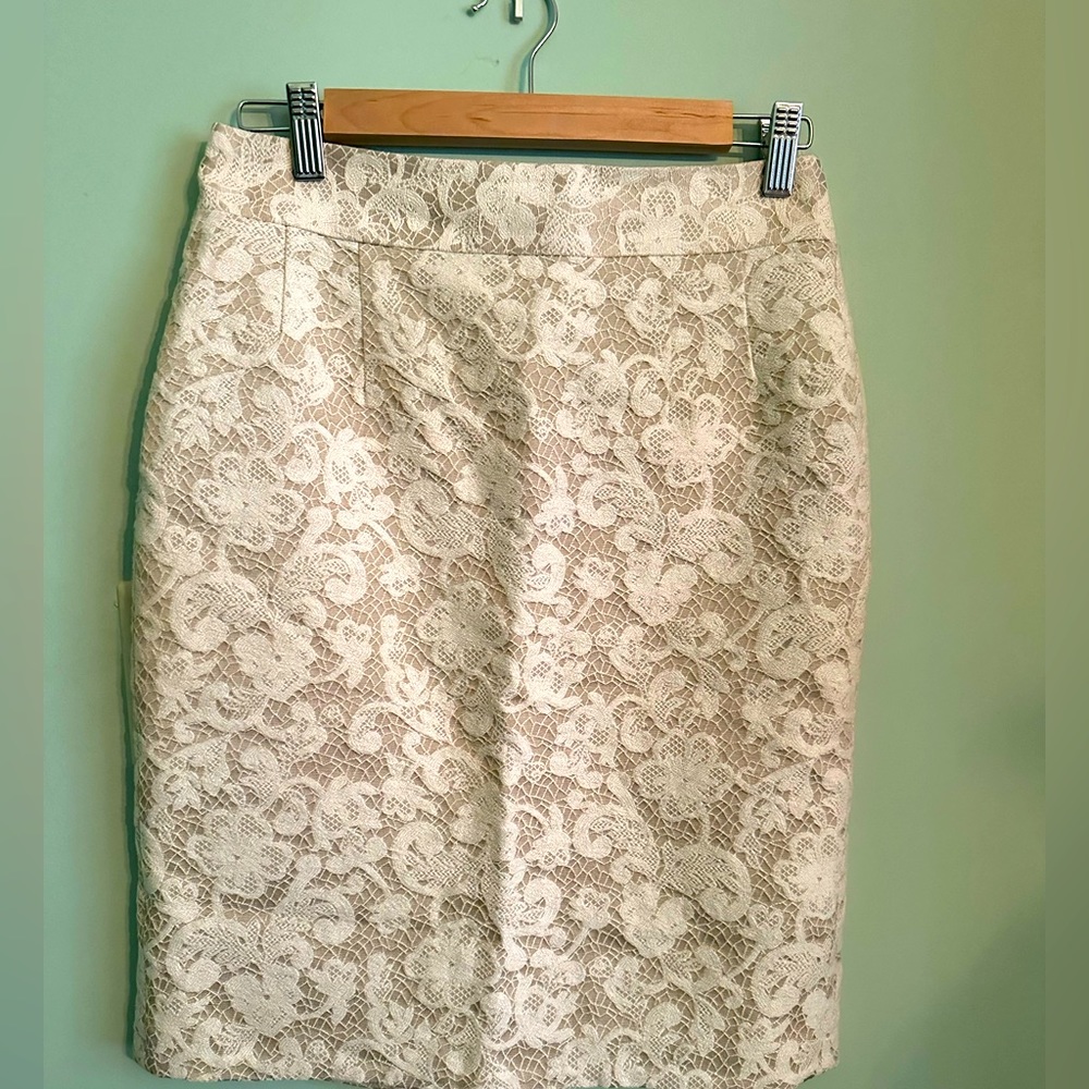 Midi beige banana republic skirt